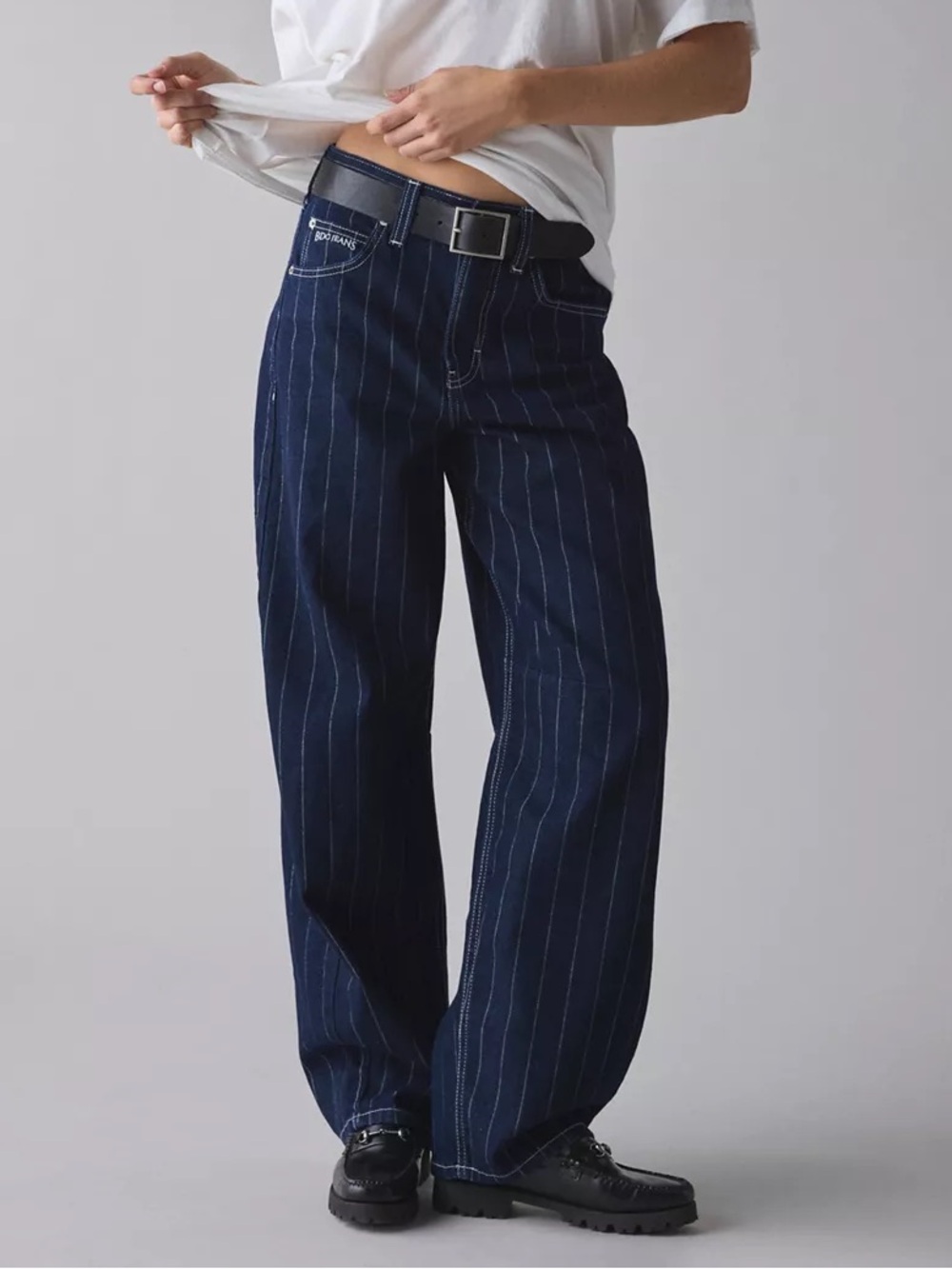 BDG Logan Buckle Barrel Navy Pinstripe Baggy Jeans Sz 30 Retro Trendy